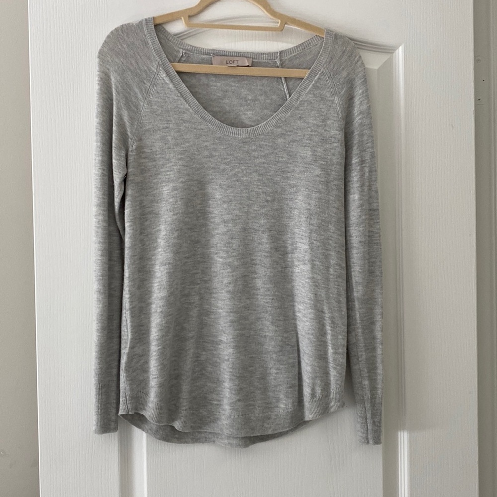 Loft XS Gray Scoop-neck Tunic Sweater